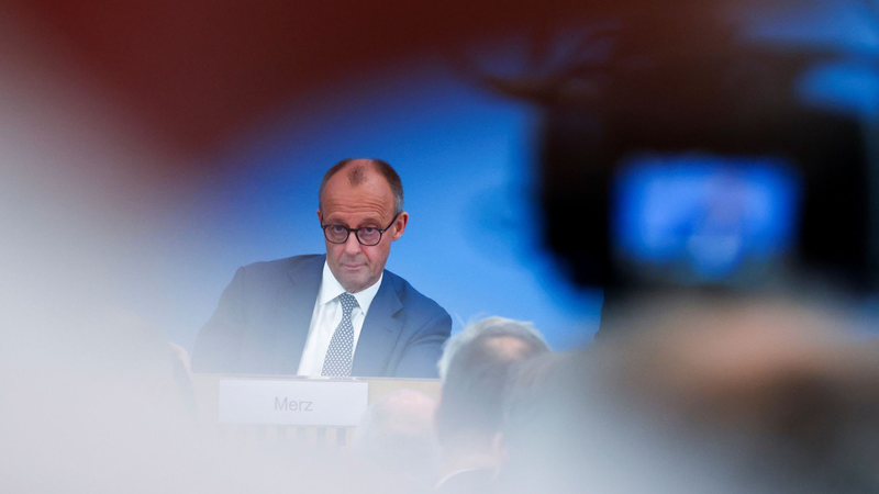 Merz projette la stabilité chez lui et trace un cap clair à l'étranger