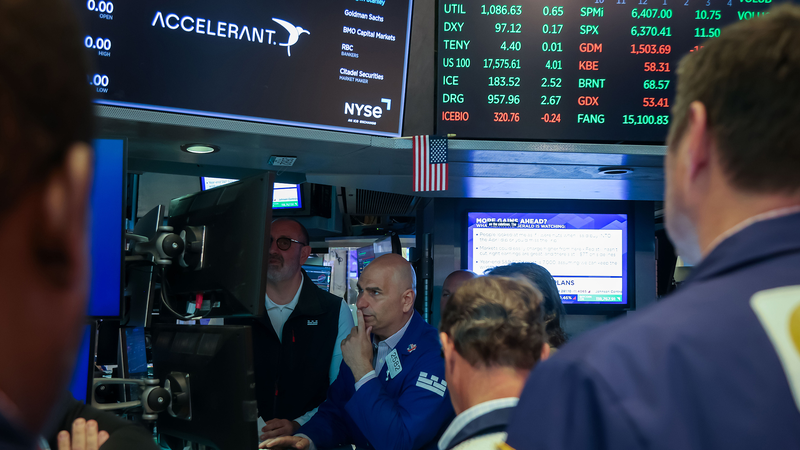 Wall Street termine mitigé au milieu des vagues de résultats et des espoirs d’accords commerciaux Wall Street termine mitigé au milieu des vagues de résultats et des espoirs d'accords commerciaux