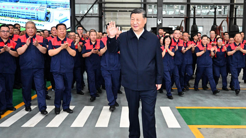 Xi Jinping visite l’usine de vannes Yangquan pour mettre en lumière les améliorations industrielles Xi Jinping visite l'usine de vannes Yangquan pour mettre en lumière les améliorations industrielles video poster