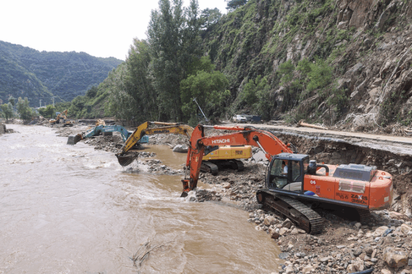 Pékin accélère la reprise après des pluies torrentielles rares Pékin accélère la reprise après des pluies torrentielles rares