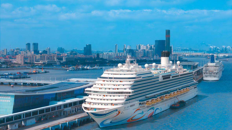 Shanghai : Du champ de bataille de la Seconde Guerre mondiale à une passerelle mondiale