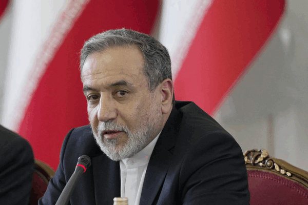 Le ministre des Affaires étrangères d’Iran : L’enrichissement nucléaire reste une fierté nationale Le ministre des Affaires étrangères d'Iran : L'enrichissement nucléaire reste une fierté nationale