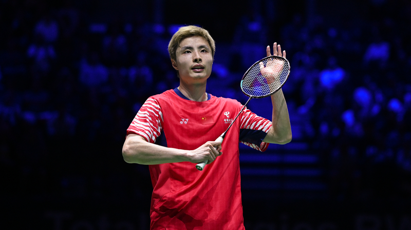 Shi Yuqi atteint les demi-finales à Paris lors des Championnats du Monde BWF Shi Yuqi atteint les demi-finales à Paris lors des Championnats du Monde BWF