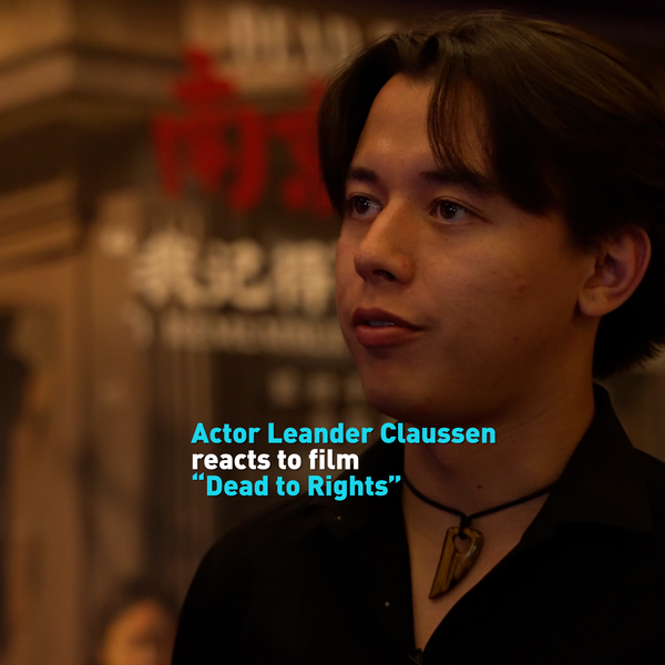 Leander Claussen loue « Dead to Rights » lors de la première à LA Leander Claussen loue « Dead to Rights » lors de la première à LA video poster