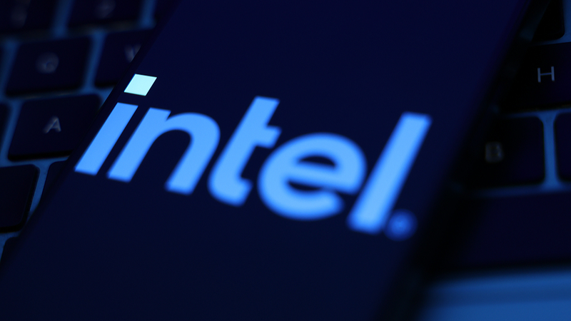 Trump affirme qu’Intel accordera au gouvernement américain une participation de 10 % Trump affirme qu'Intel accordera au gouvernement américain une participation de 10 %