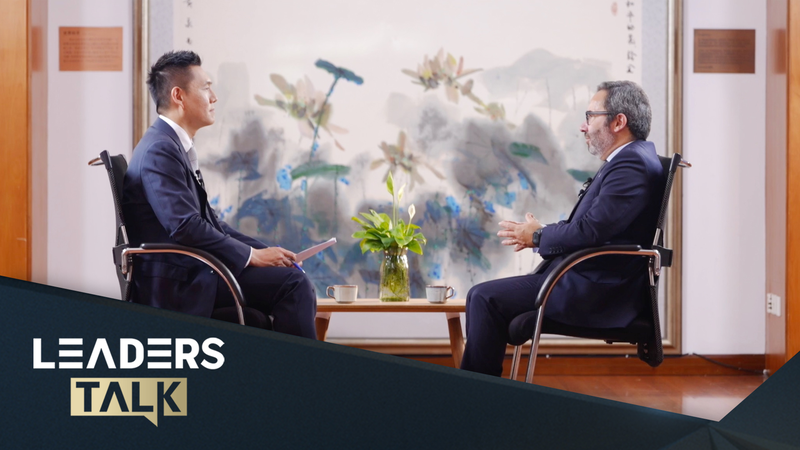 Le chef de l’UNOPS appelle à la solidarité climatique, loue le leadership vert de la Chine continentale Le chef de l'UNOPS appelle à la solidarité climatique, loue le leadership vert de la Chine continentale video poster