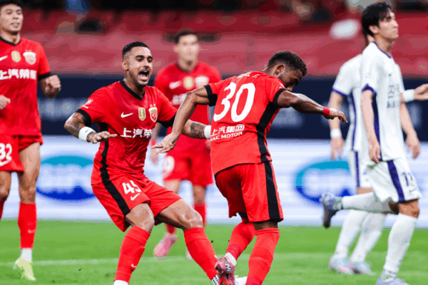 La poursuite du titre de Shanghai Port s’arrête après un match nul 1-1 La poursuite du titre de Shanghai Port s'arrête après un match nul 1-1