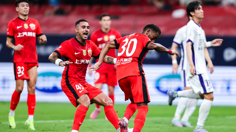 La poursuite du titre de Shanghai Port s'arrête après un match nul 1-1