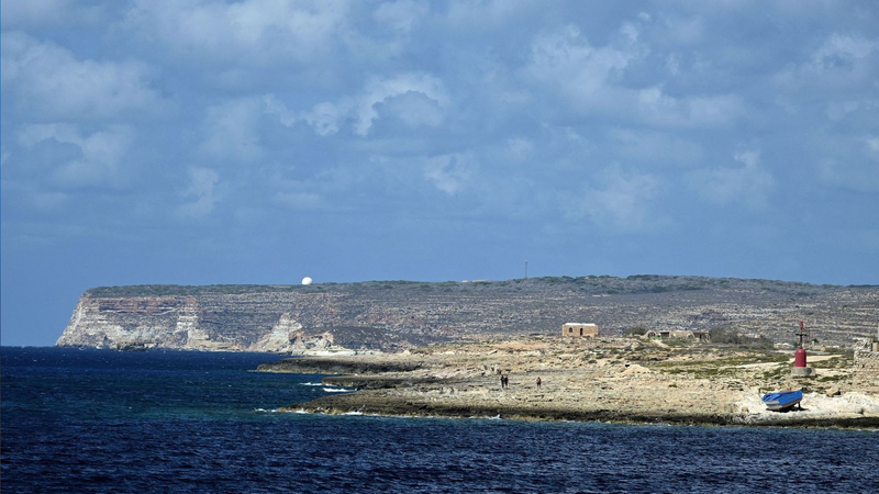 Tragédie au large de Lampedusa : Au moins 20 migrants périssent dans un naufrage