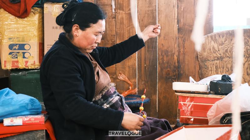 La Rue Piétonne Animée de Shigatse : Un Mélange d’Artisanat et de Culture La Rue Piétonne Animée de Shigatse : Un Mélange d'Artisanat et de Culture