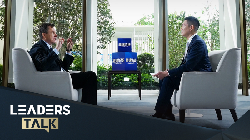 Lauréat de la Médaille Fields Okounkov sur l'avenir des mathématiques et de la culture video poster