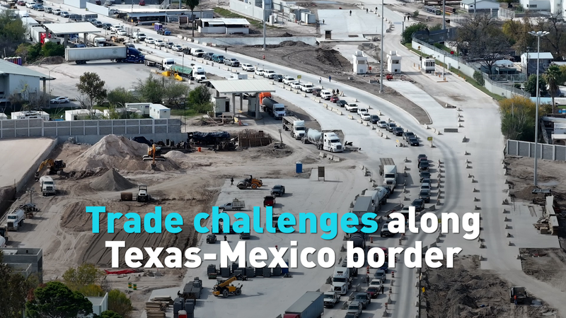 Le Texas ressent la pression alors que le commerce à la frontière États-Unis-Mexique ralentit Le Texas ressent la pression alors que le commerce à la frontière États-Unis-Mexique ralentit video poster