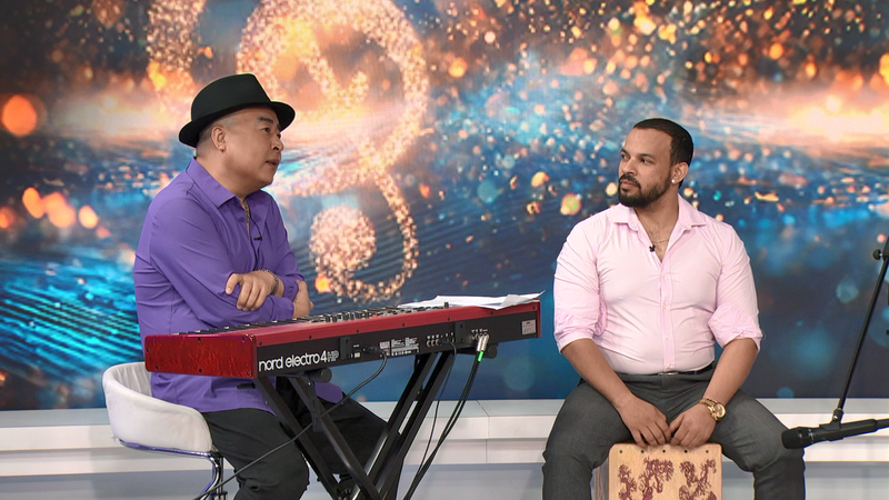 Le jazz rencontre les mélodies chinoises et les rythmes afro-cubains dans une jam session trans-culturelle Le jazz rencontre les mélodies chinoises et les rythmes afro-cubains dans une jam session trans-culturelle video poster