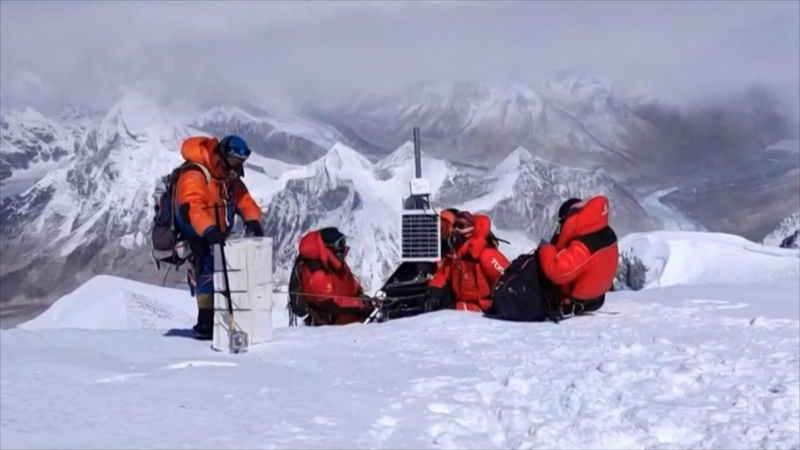 Expédition sur le plateau Qinghai-Xizang : Dévoiler les secrets des glaciers Expédition sur le plateau Qinghai-Xizang : Dévoiler les secrets des glaciers