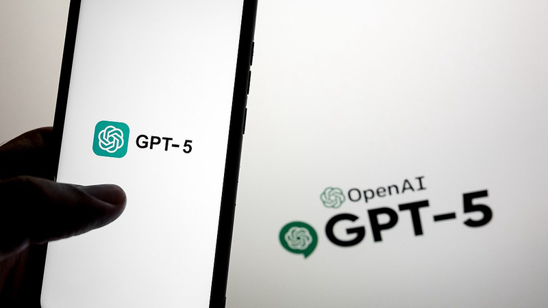 OpenAI dévoile GPT-5, le déploiement gratuit déclenche une course mondiale à l’IA OpenAI dévoile GPT-5, le déploiement gratuit déclenche une course mondiale à l'IA