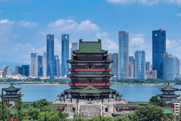 Se prélasser au Pavillon du Prince Teng à Nanchang : Ép. 2 Se prélasser au Pavillon du Prince Teng à Nanchang : Ép. 2 video poster