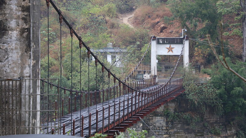 Pont Huitong : Où l’ingénierie rencontre le patriotisme Pont Huitong : Où l’ingénierie rencontre le patriotisme