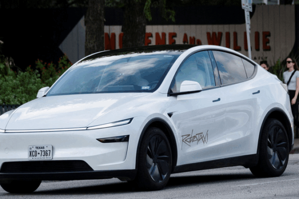 Une décision de justice met en péril les rêves de robotaxi de Tesla Une décision de justice met en péril les rêves de robotaxi de Tesla