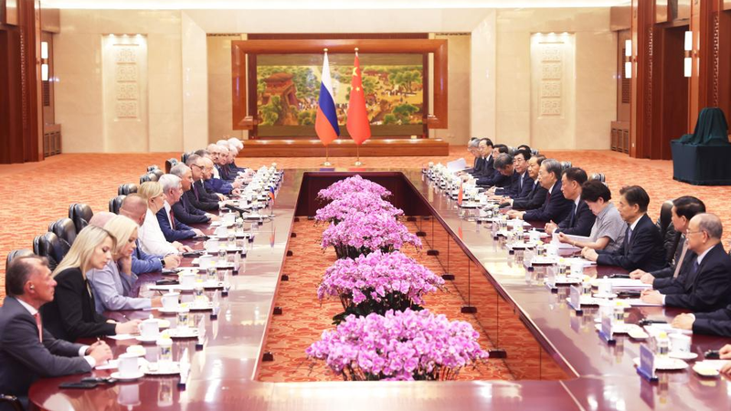 La_Chine_et_la_Russie_renforcent_leurs_liens_parlementaires_pour_marquer_les_20_ans