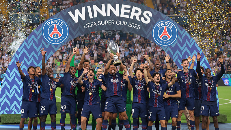 Le PSG bat Tottenham 4-3 aux tirs au but pour remporter la Super Coupe de l’UEFA Le_PSG_bat_Tottenham_4_3_aux_tirs_au_but_pour_remporter_la_Super_Coupe_de_l_UEFA