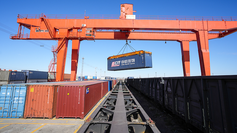 Le_port_d_Erenhot_marque_le_jalon_de_20_000_trains_de_fret_Chine_Europe