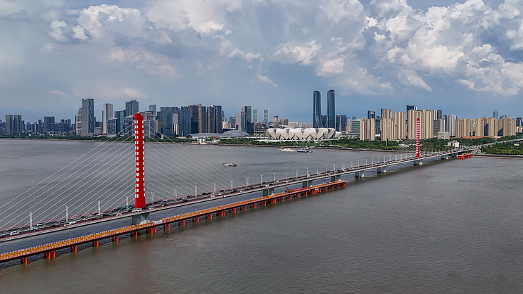 Le pont Xixing de Hangzhou : une merveille à deux niveaux de 5,7 km Le pont Xixing de Hangzhou : une merveille à deux niveaux de 5,7 km video poster