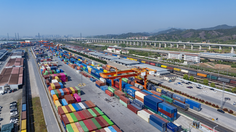 Delta du fleuve Yangtze : Un modèle de modernisation sur le continent chinois Delta du fleuve Yangtze : Un modèle de modernisation sur le continent chinois