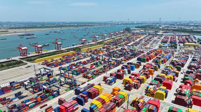 Le chemin de la Chine vers le renouveau : un focus sur l’auto-développement Le chemin de la Chine vers le renouveau : un focus sur l'auto-développement