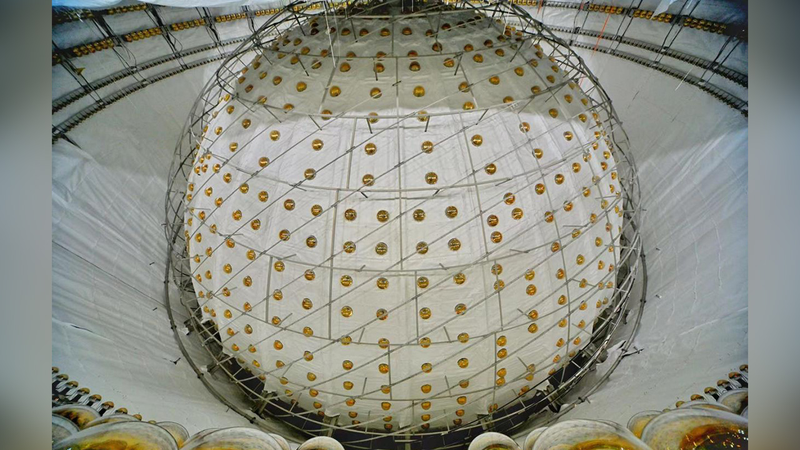 L’Observatoire JUNO S’Illumine : 20,000 Tonnes Remplies et la Collecte de Données Commence L'Observatoire JUNO S'Illumine : 20,000 Tonnes Remplies et la Collecte de Données Commence