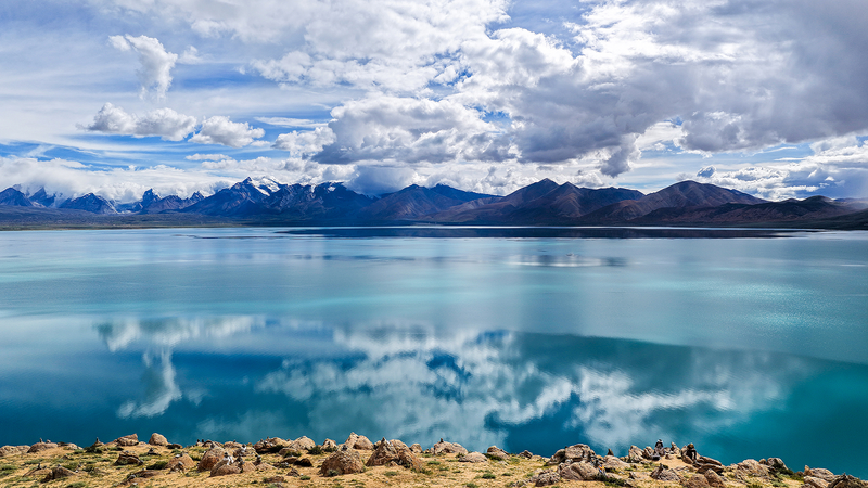 Lac Pelku : Un joyau des hauts plateaux himalayens à Xizang Lac Pelku : Un joyau des hauts plateaux himalayens à Xizang