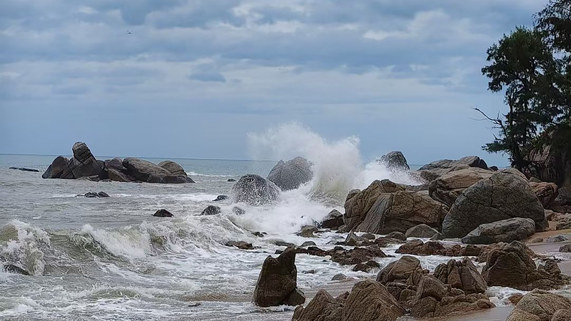 Hainan en état d’alerte maximale alors que le typhon Kajiki approche Hainan en état d'alerte maximale alors que le typhon Kajiki approche