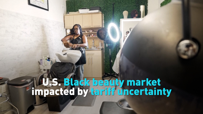 L’incertitude sur les tarifs secoue le marché de la beauté noire aux États-Unis de 9 milliards de dollars L'incertitude sur les tarifs secoue le marché de la beauté noire aux États-Unis de 9 milliards de dollars video poster