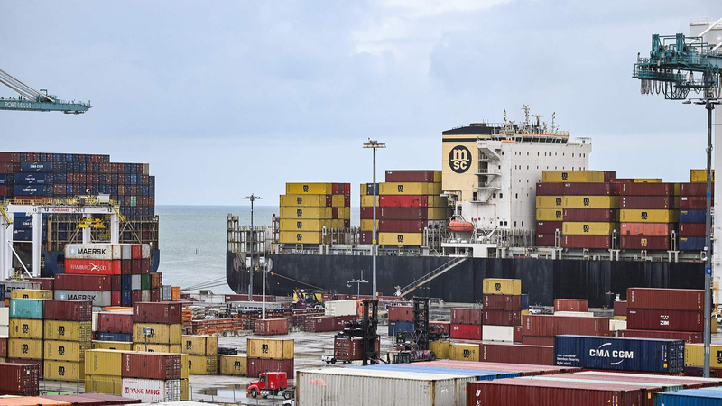 Les tarifs historiques des États-Unis suscitent des craintes de recul du commerce mondial Les tarifs historiques des États-Unis suscitent des craintes de recul du commerce mondial