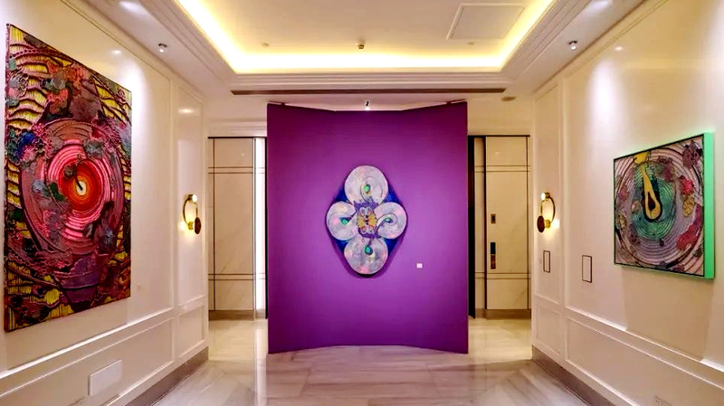 Quand les couleurs parlent : À l’intérieur de l’exposition ‘Murmures dans le silence’ à Pékin Quand les couleurs parlent : À l'intérieur de l'exposition 'Murmures dans le silence' à Pékin