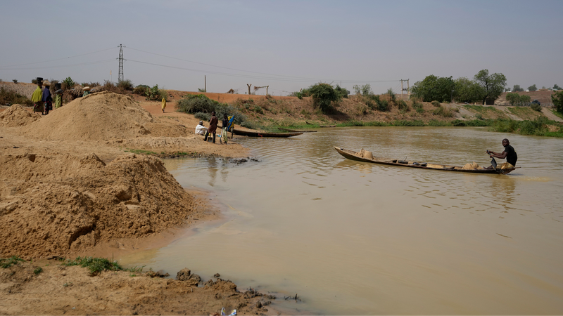 Un bateau chavire dans l’État de Sokoto au Nigeria : 10 rescapés, plus de 40 disparus Un bateau chavire dans l'État de Sokoto au Nigeria : 10 rescapés, plus de 40 disparus