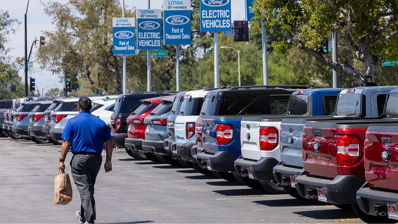 Tarifs sur la route : les constructeurs automobiles américains se préparent à de fortes augmentations de prix Tarifs sur la route : les constructeurs automobiles américains se préparent à de fortes augmentations de prix