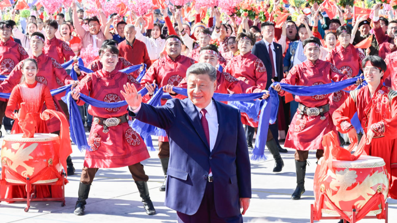 Xi Jinping quitte le Xinjiang après les festivités du 70e anniversaire