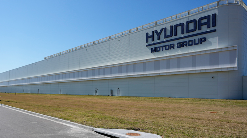 Hyundai suspend une usine de batteries aux États-Unis après une importante descente de police pour immigration