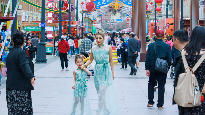 Le voyage de 70 ans du Xinjiang : Du point de frontière à un hub florissant Le voyage de 70 ans du Xinjiang : Du point de frontière à un hub florissant