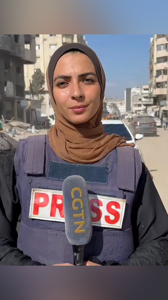 Des milliers de Palestiniens fuient Gaza alors que l’offensive s’intensifie video poster