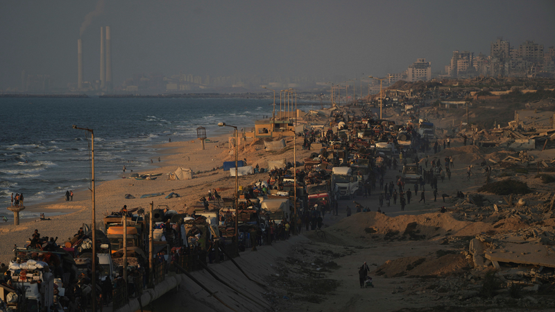 L’ONU avertit des pertes civiles alors que l’offensive à Gaza s’intensifie L'ONU avertit des pertes civiles alors que l'offensive à Gaza s'intensifie