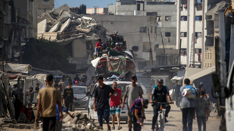 L’assaut d’Israël sur la ville de Gaza tue au moins 60 Palestiniens L'assaut d'Israël sur la ville de Gaza tue au moins 60 Palestiniens
