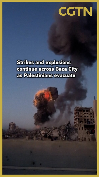 Gaza sous les tirs : les habitants se précipitent pour évacuer avant une offensive terrestre Gaza sous les tirs : les habitants se précipitent pour évacuer avant une offensive terrestre video poster