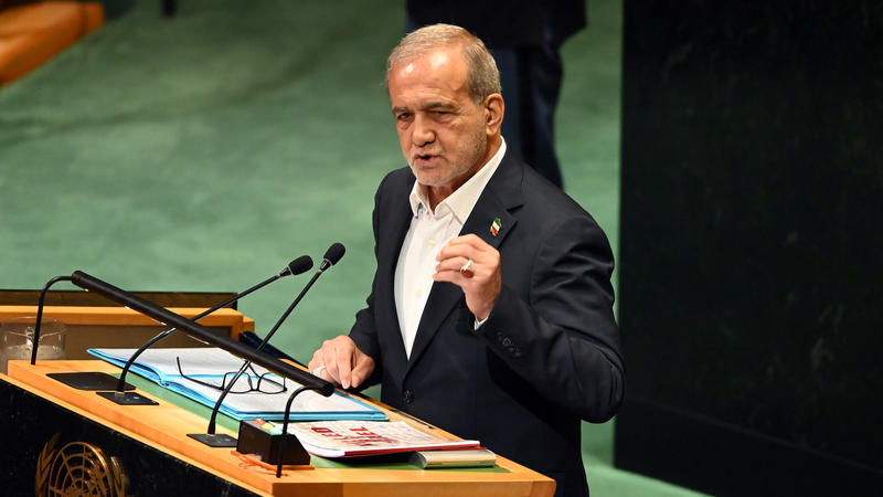 L’Iran nie les ambitions nucléaires et fustige l’initiative de sanctions de l’E3 à l’ONU L'Iran nie les ambitions nucléaires et fustige l'initiative de sanctions de l'E3 à l'ONU