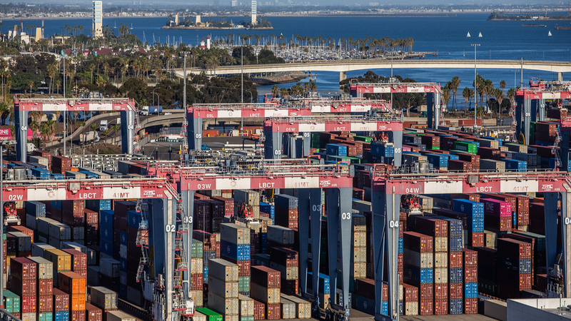 Les tarifs américains frappent les PME : les coûts s’envolent, les envois réduits Les tarifs américains frappent les PME : les coûts s'envolent, les envois réduits