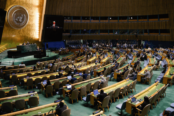 Les délégués quittent la salle alors que Netanyahu déclenche des protestations à l’AGNU Les délégués quittent la salle alors que Netanyahu déclenche des protestations à l'AGNU