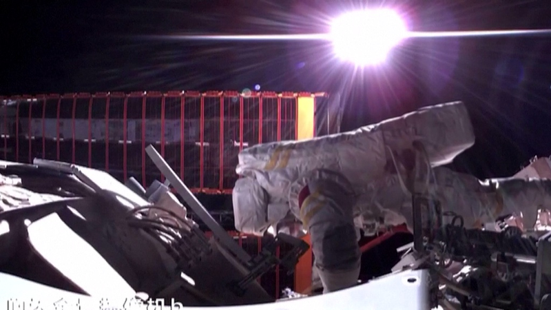 L’équipage de Shenzhou-20 termine sa quatrième sortie dans l’espace lors de leur mission L'équipage de Shenzhou-20 termine sa quatrième sortie dans l'espace lors de leur mission