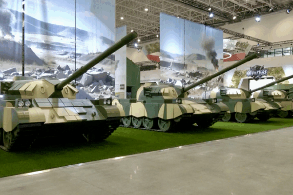 Le nouveau Hall d’Armement de la Chine ouvre à Zhuhai avec des expériences interactives Le nouveau Hall d'Armement de la Chine ouvre à Zhuhai avec des expériences interactives video poster