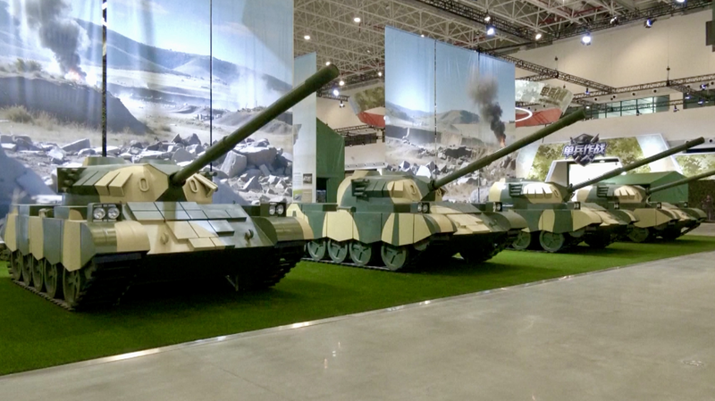 Le nouveau Hall d'Armement de la Chine ouvre à Zhuhai avec des expériences interactives video poster