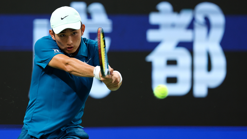 Shang Juncheng triomphe lors de son retour au Chengdu Open après une opération du pied Shang Juncheng triomphe lors de son retour au Chengdu Open après une opération du pied
